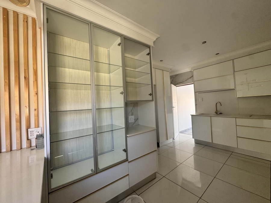 To Let 3 Bedroom Property for Rent in Wilkoppies North West